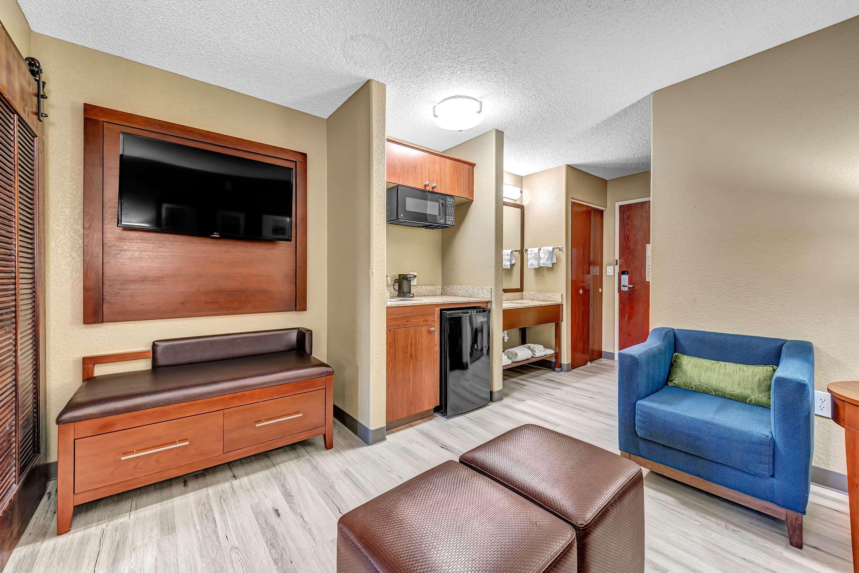 Comfort Suites Lakewood - Denver Екстер'єр фото