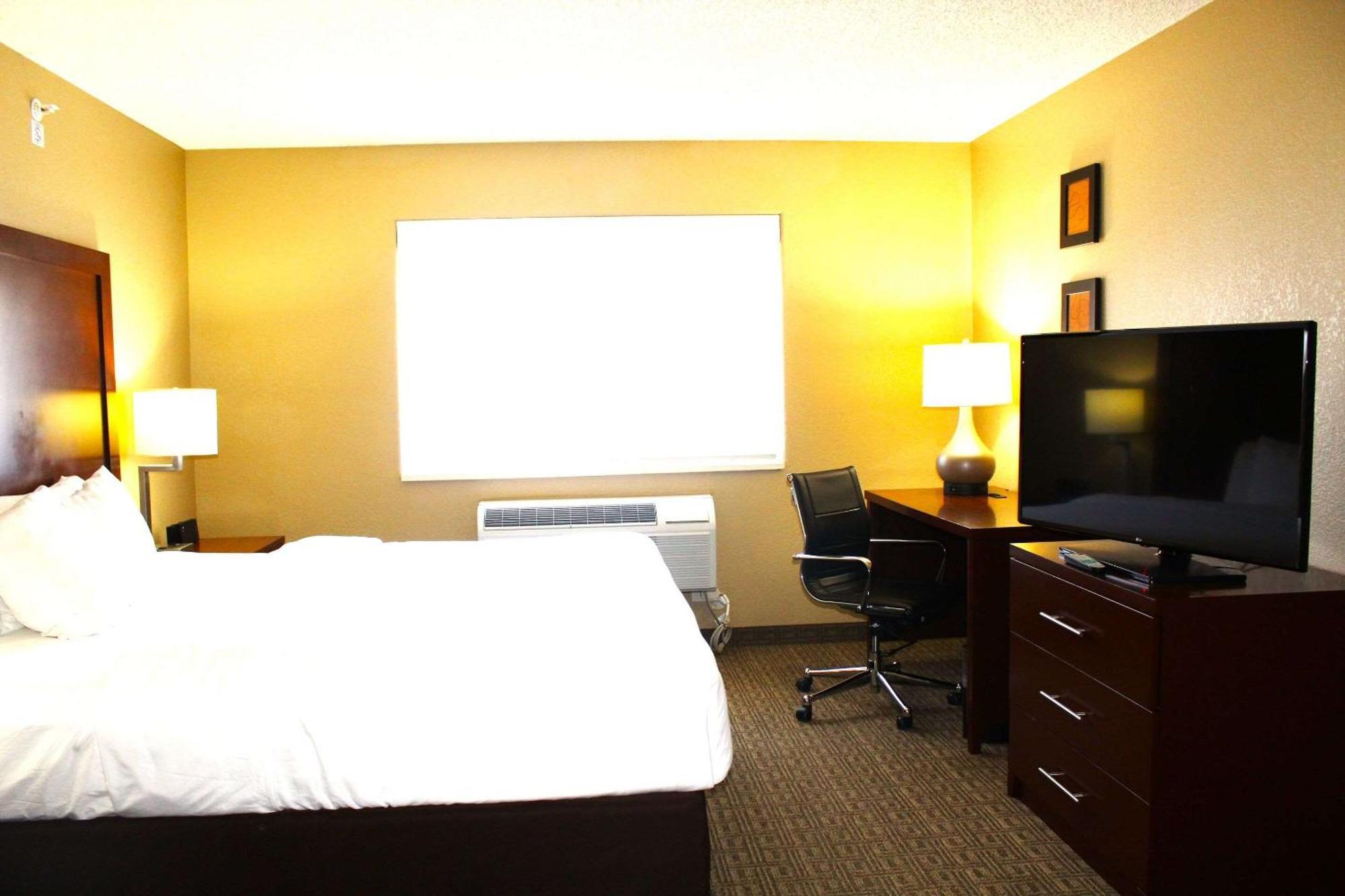 Comfort Suites Lakewood - Denver Екстер'єр фото