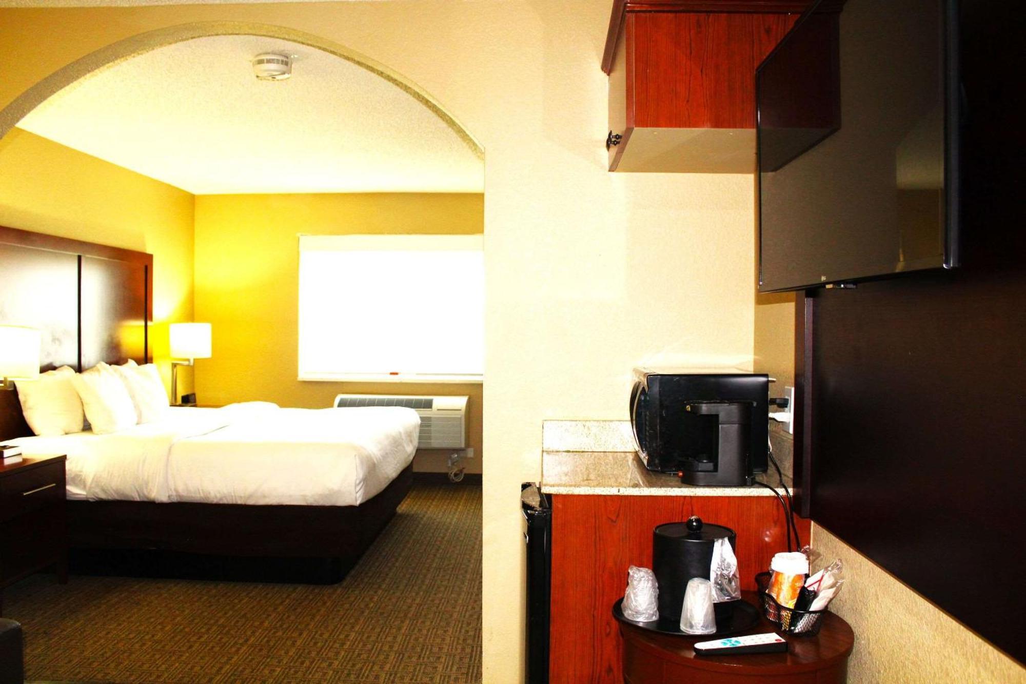 Comfort Suites Lakewood - Denver Екстер'єр фото